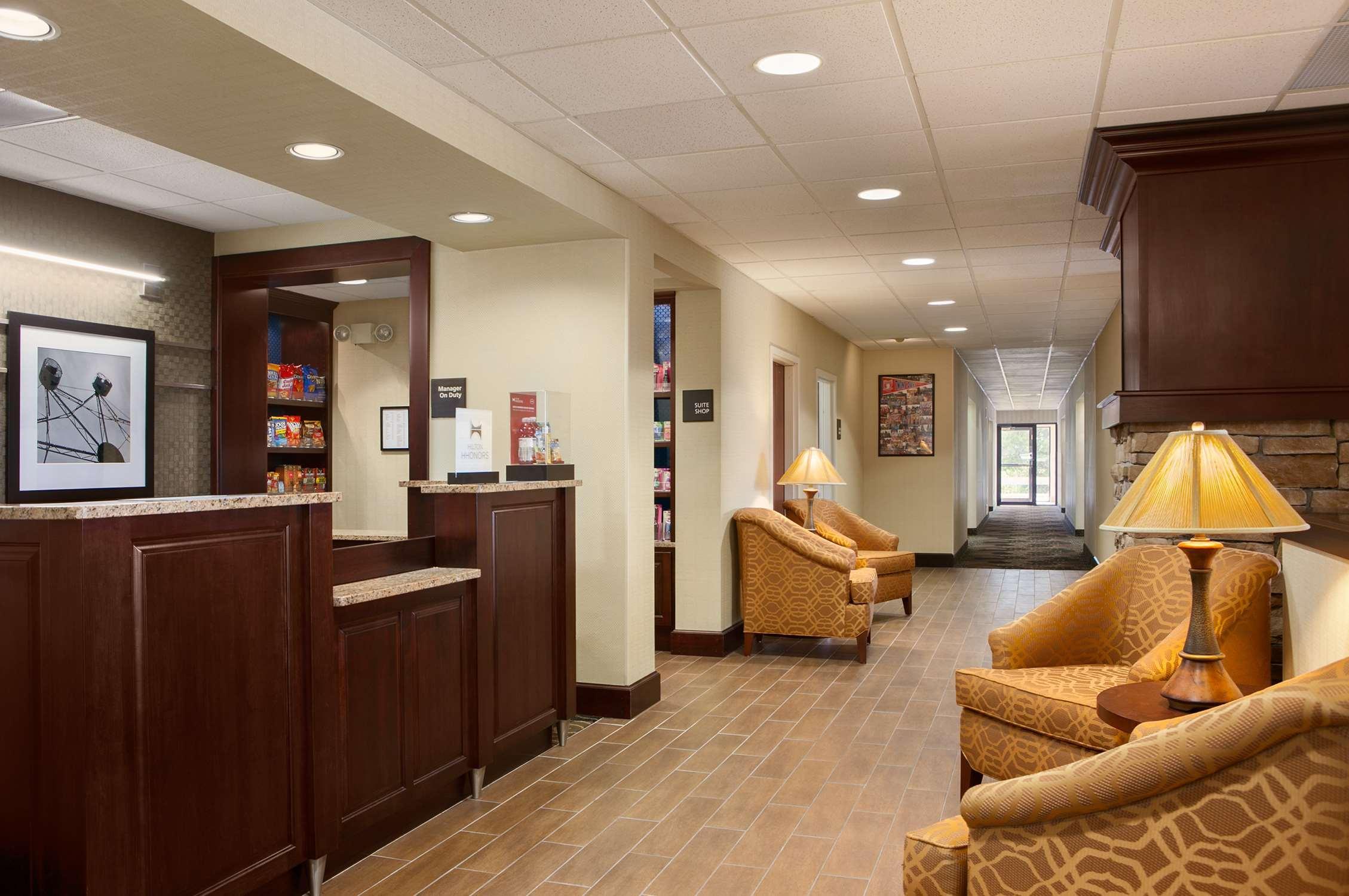 Hampton Inn Cleveland-Solon Екстериор снимка