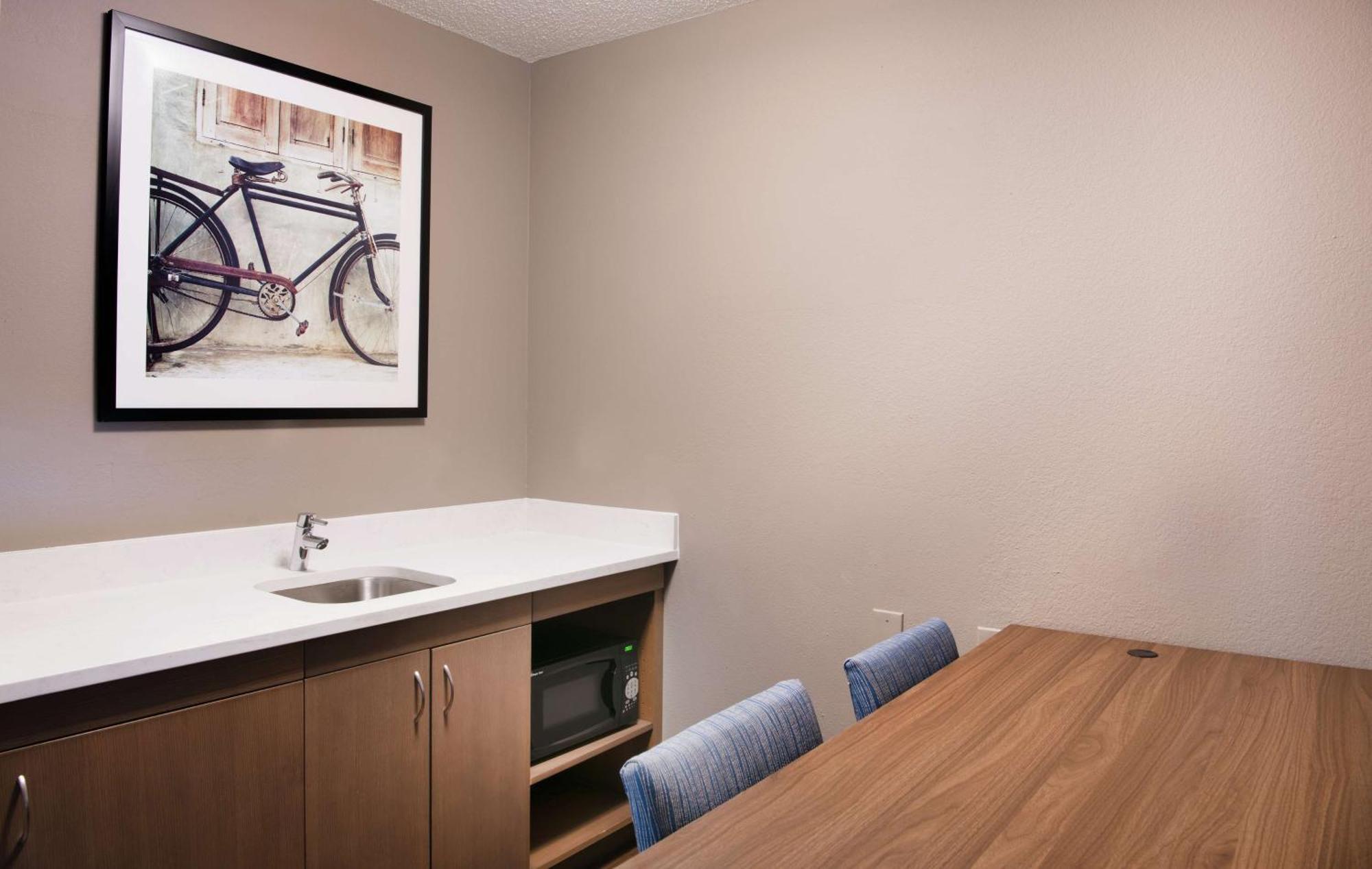 Hampton Inn Cleveland-Solon Екстериор снимка