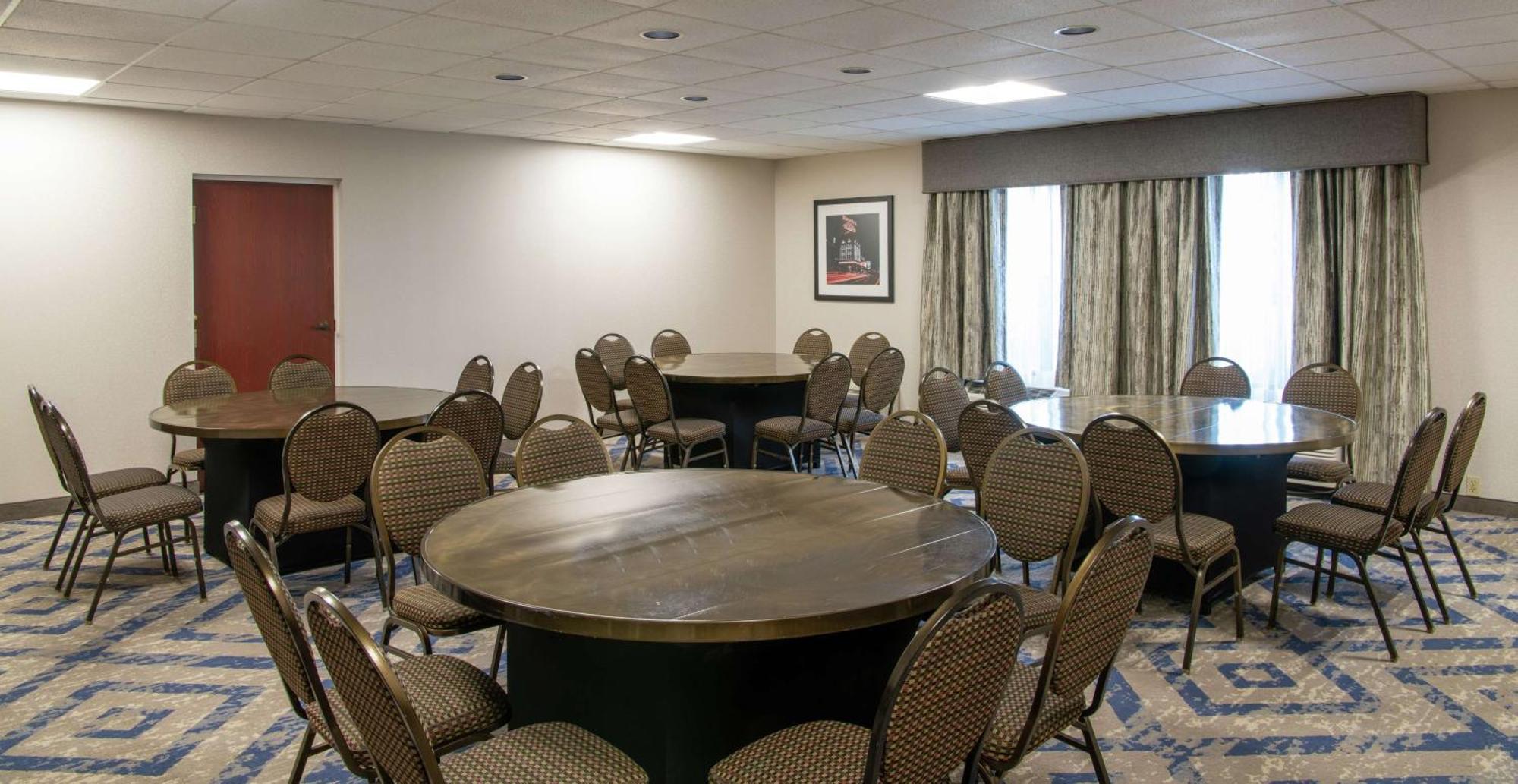 Hampton Inn Cleveland-Solon Екстериор снимка