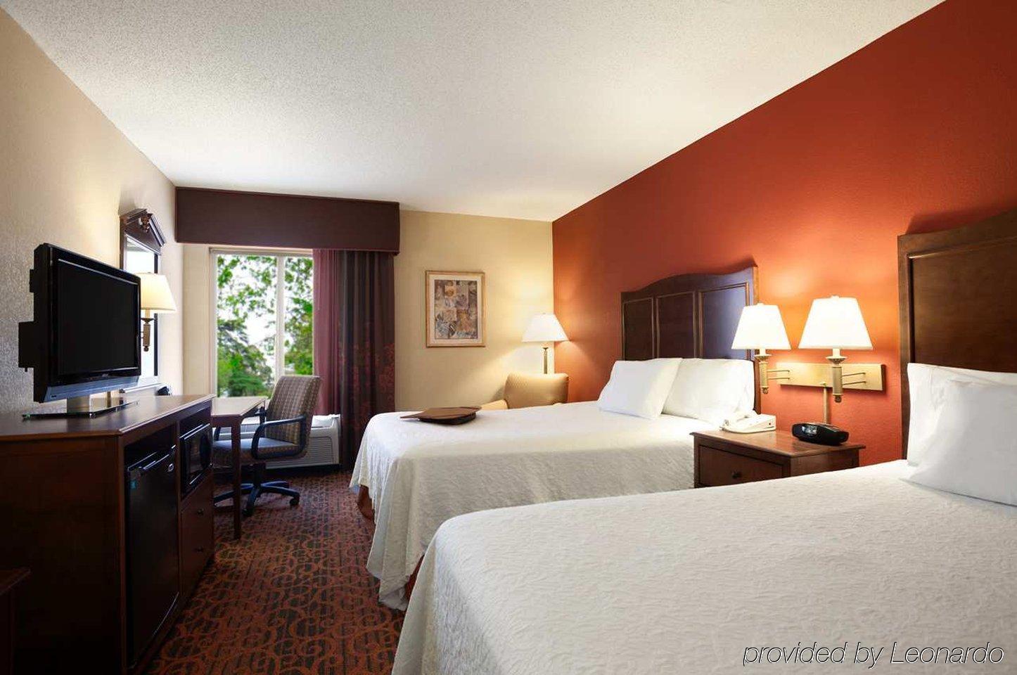 Hampton Inn Cleveland-Solon Екстериор снимка