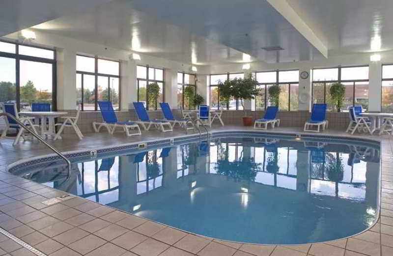 Hampton Inn Cleveland-Solon Екстериор снимка
